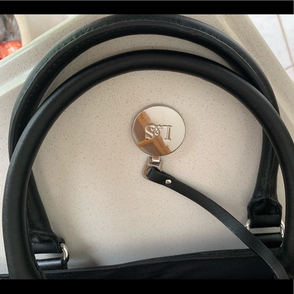 Lo&sons. BRookline crossbody /shoulder/carry on,computer iPad etc - Picture 7 of 16